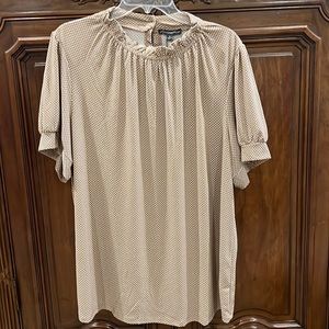 Swiss Dot- short sleeve - 1X top